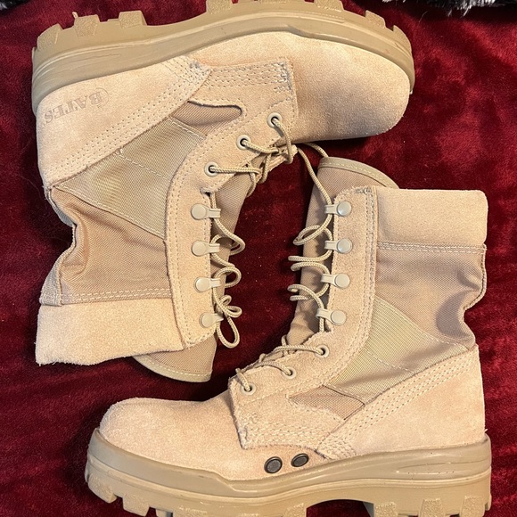 Bates  Vibram Combat Boots - Picture 2 of 7